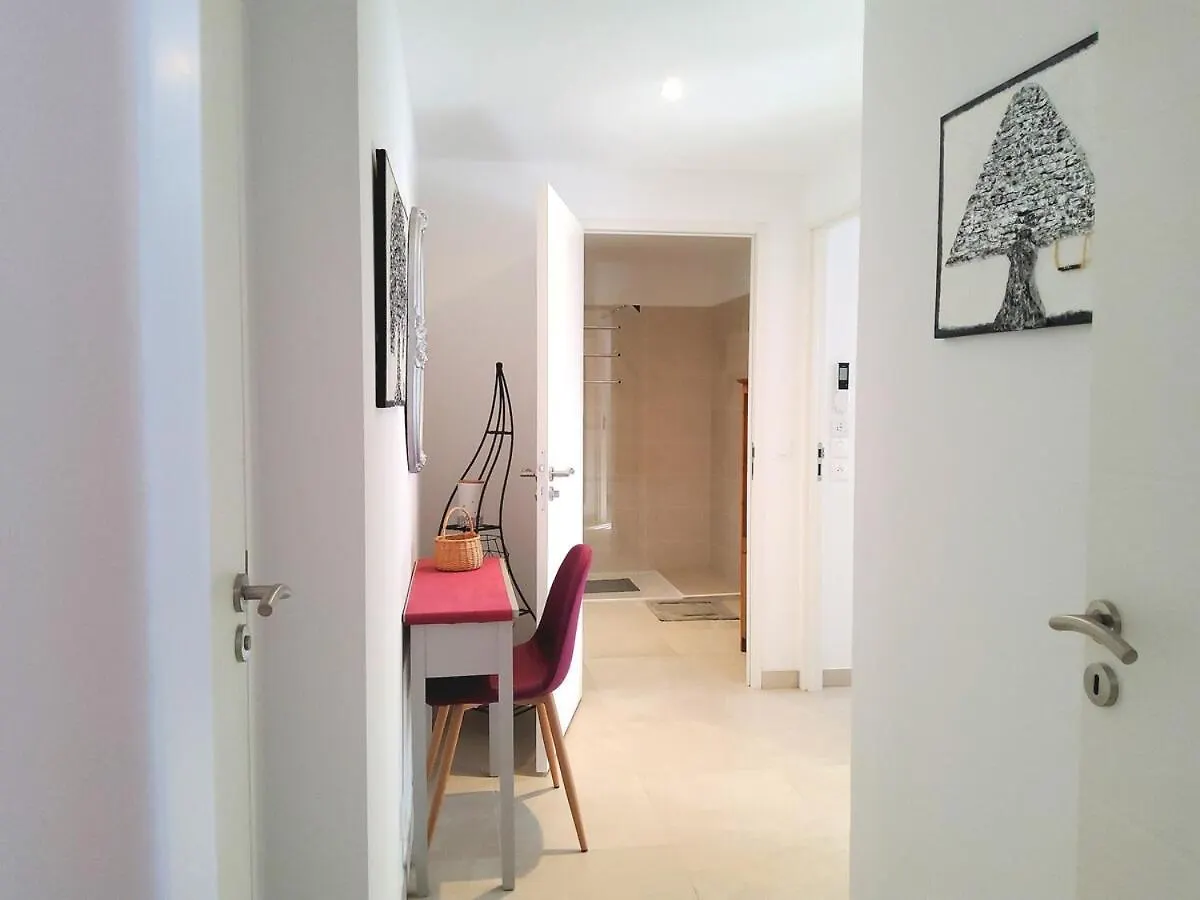 Apartment Seduisant 68M2 - 200 M De La Mer - Centre Saint-Raphael