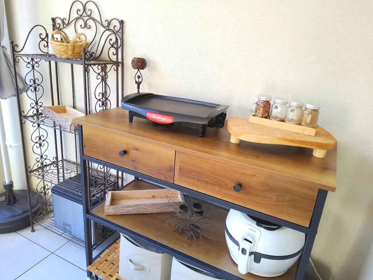 Apartment Seduisant 68M2 - 200 M De La Mer - Centre Saint-Raphael