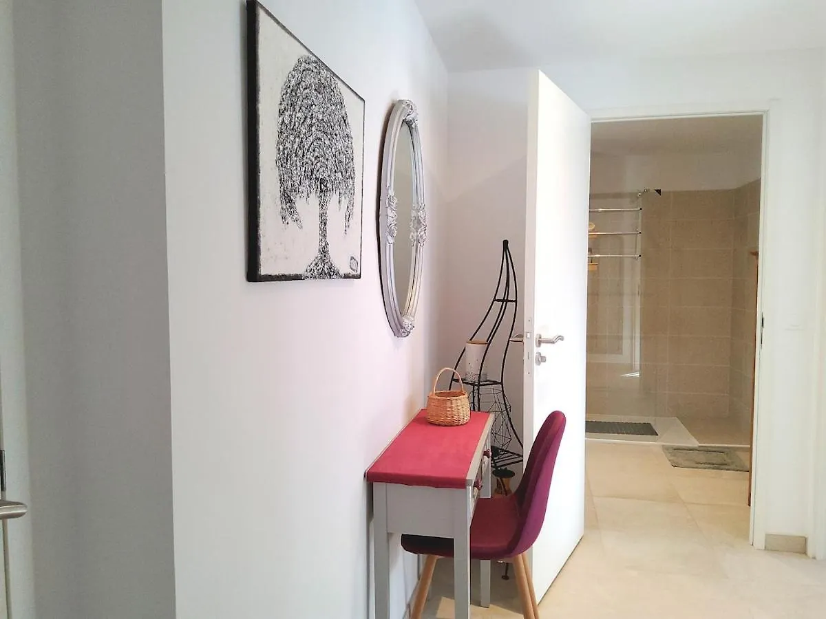 Apartment Seduisant 68M2 - 200 M De La Mer - Centre Saint-Raphael