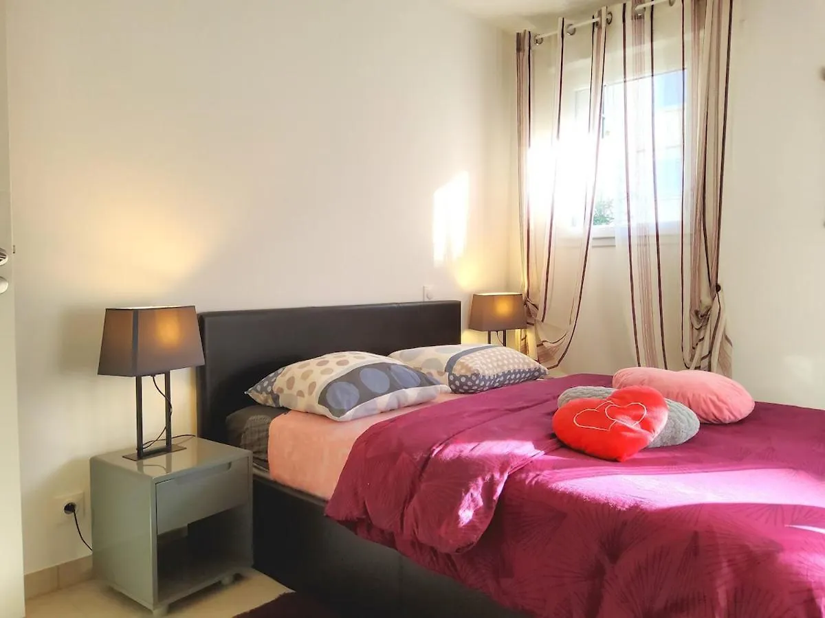 Apartment Seduisant 68M2 - 200 M De La Mer - Centre Saint-Raphael
