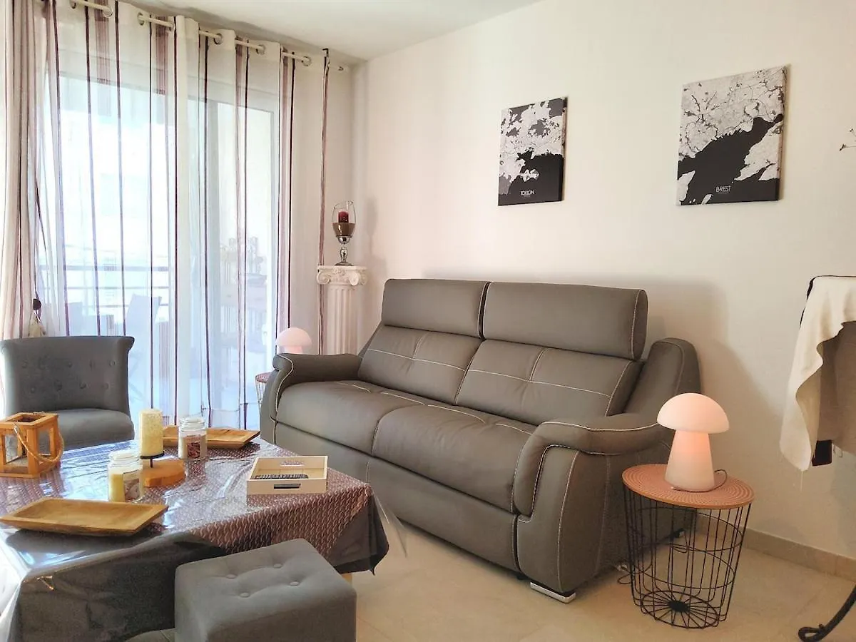 Apartment Seduisant 68M2 - 200 M De La Mer - Centre Saint-Raphael