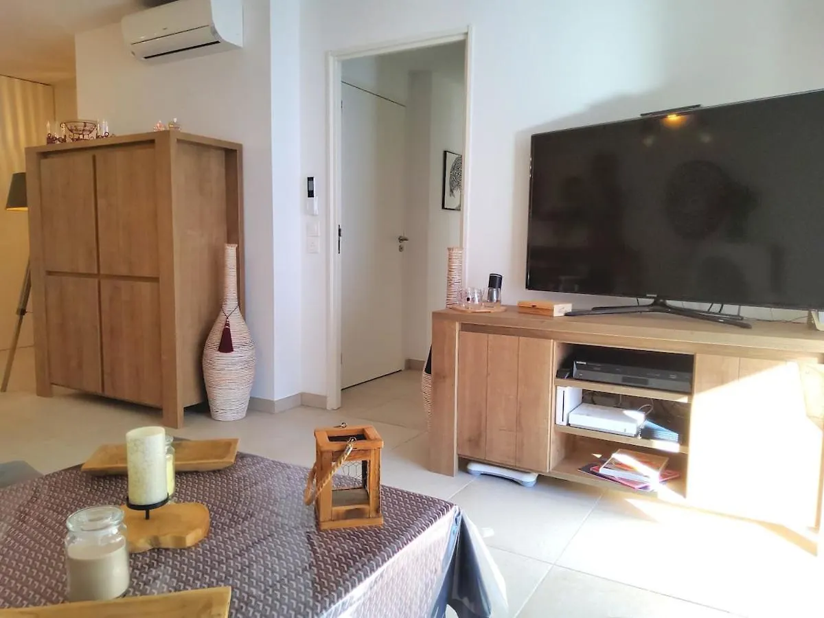Apartment Seduisant 68M2 - 200 M De La Mer - Centre Saint-Raphael